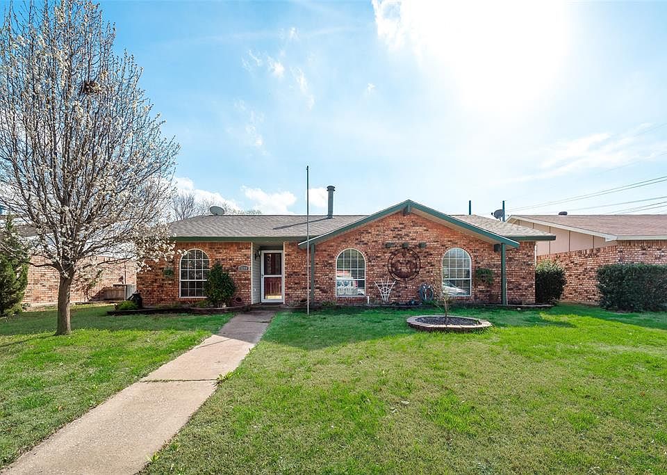 1st image of 5204 Cole Dr