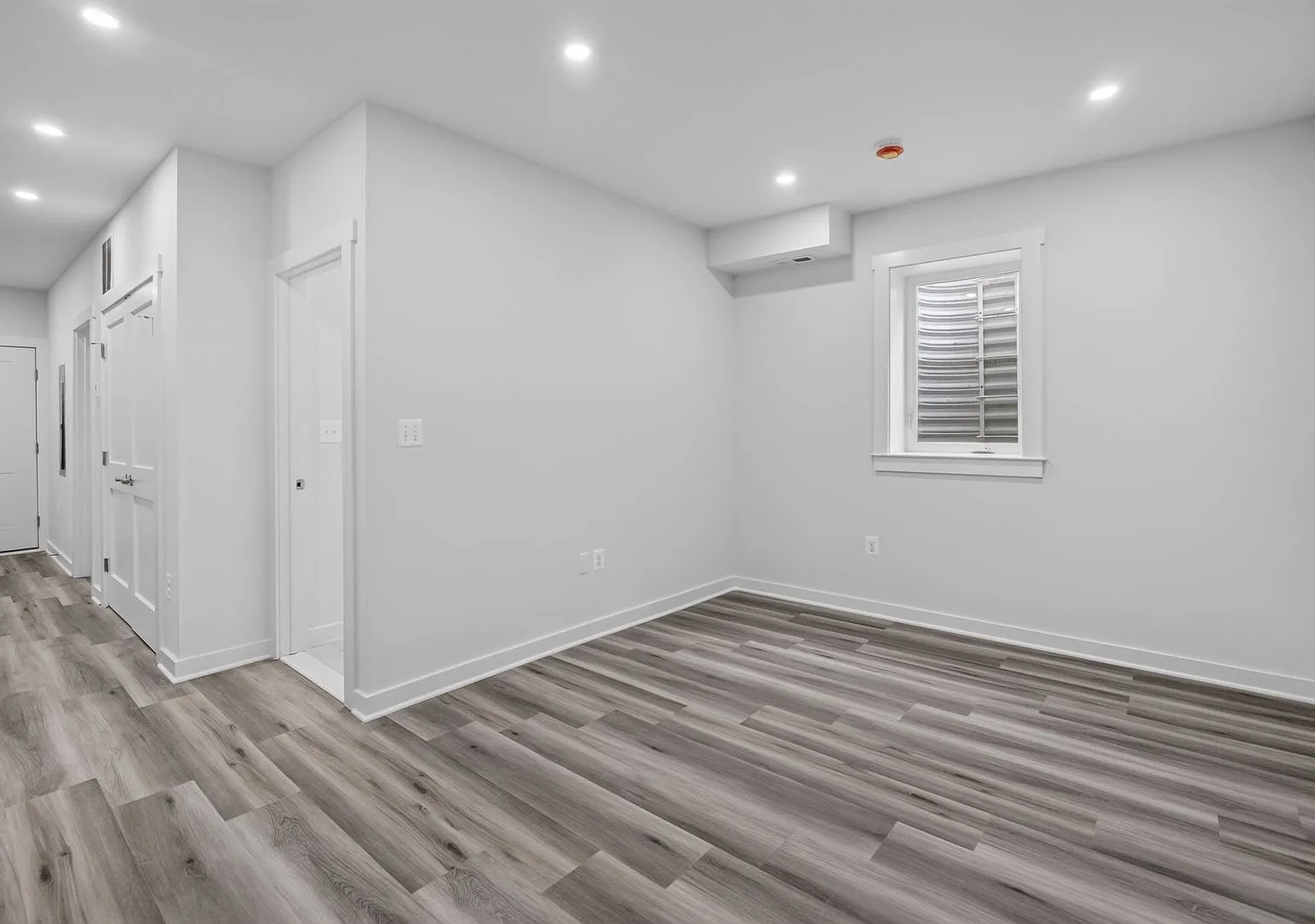1005 Rhode Island Ave NE — Photo 4