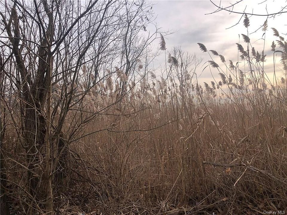 2nd image of 315 Call Hollow Rd
