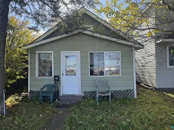 1504 Broadway St, Superior, WI 54880