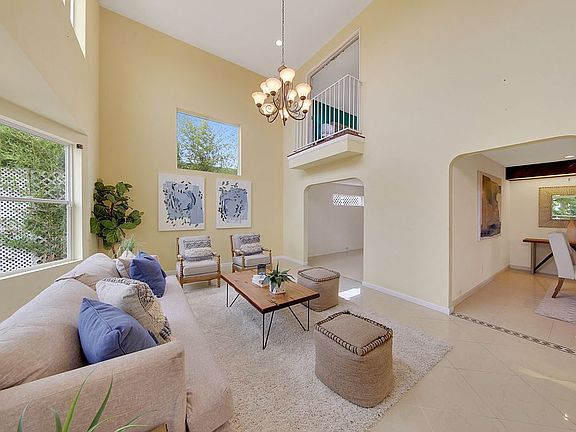 5th image of 13183 Avenida Grande