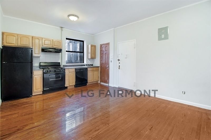 1st image of 783 9th Ave APT 5R