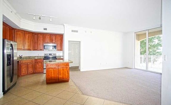 2nd image of 3001 NE 185th St APT 205