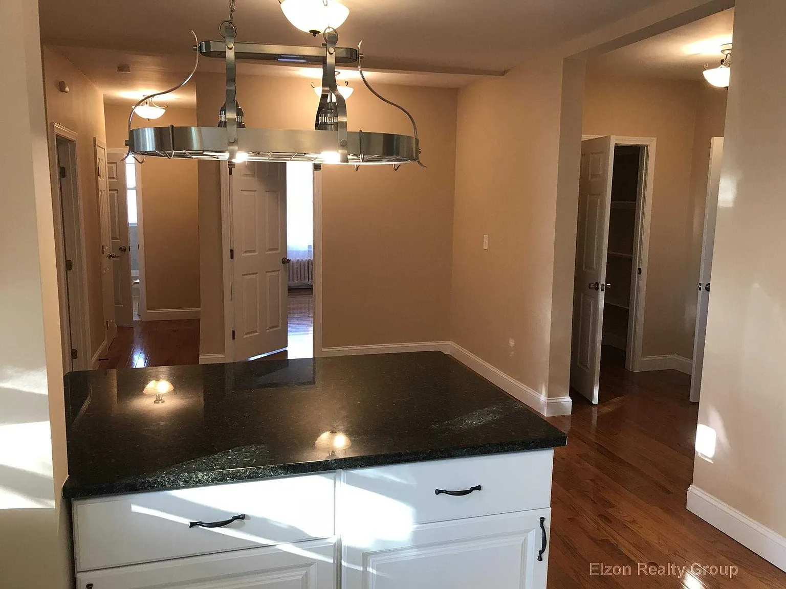 3 bed, $5,100 — Photo 4