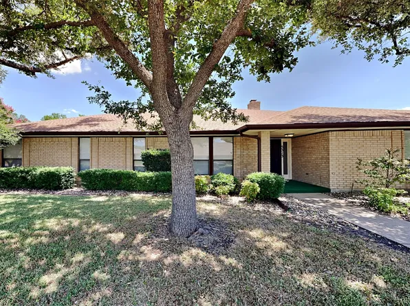5313 Wagon Track Ct, Fort Worth, TX 76132