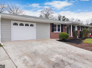 6886 N Cherry Cir, Lithia Springs, GA 30122