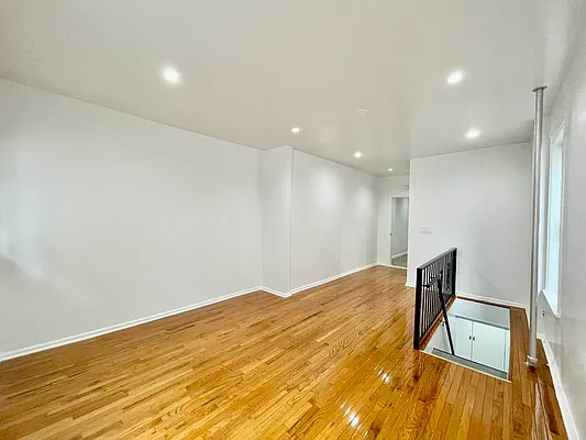 Rented by Highline Residential | media 26