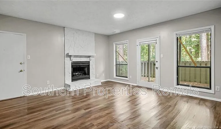 1900 Tryon Dr #3-1 — Photo 6