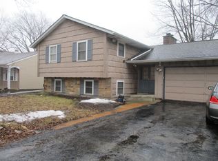 83 Jacobsen Ave, Glendale Heights, IL