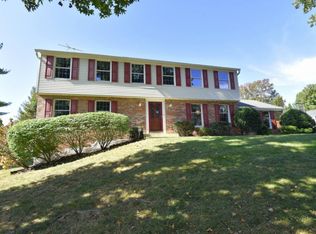 1 Lochmoor Ct, Lutherville Timonium, MD 21093