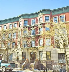 Rented by R New York