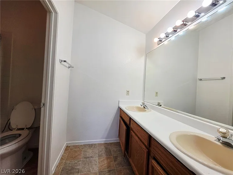 1824 Sierra Valley Way — Photo 14