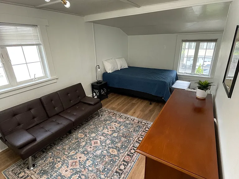 134 Lincoln Ave #MAIN HOUSE — Photo 10