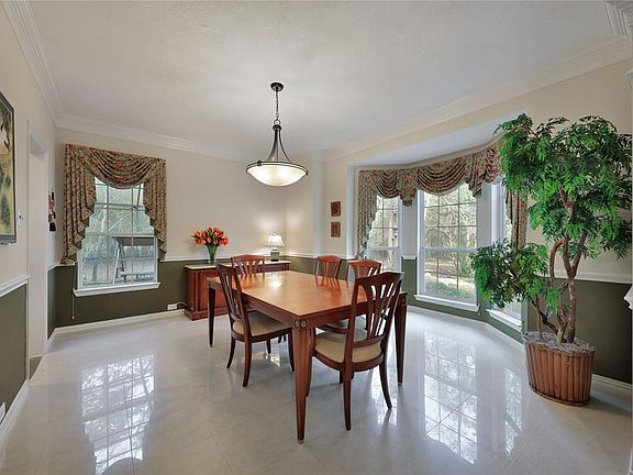 4th image of 9323 Woodlane Blvd