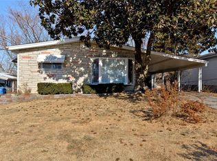 409 Orchard Ave, Ballwin, MO 63021