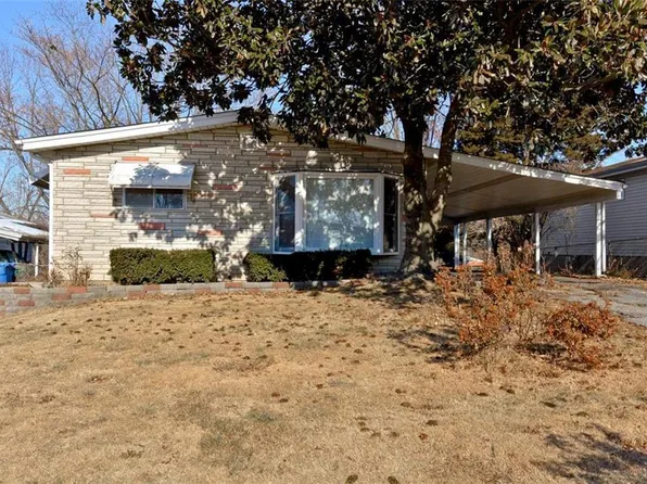 409 Orchard Ave, Ballwin, MO 63021