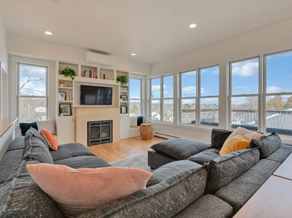 4 Gould Rd, South Portland, ME 04106