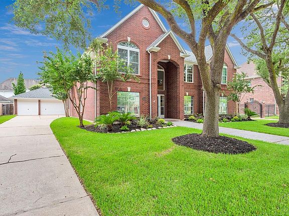 2nd image of 2110 Shade Crest Dr