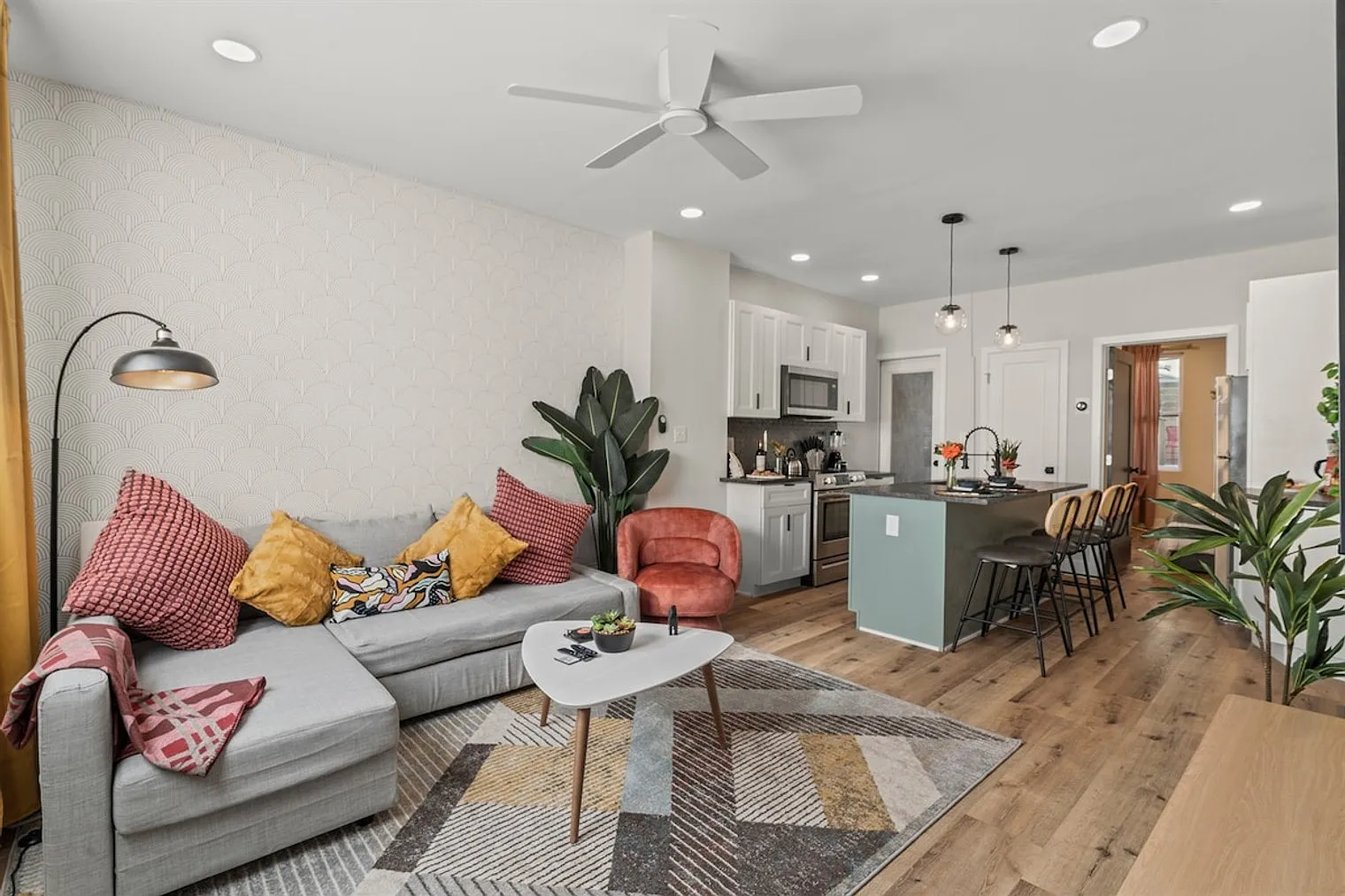1 bed, 1.5 bath, $3,957 — Photo 2