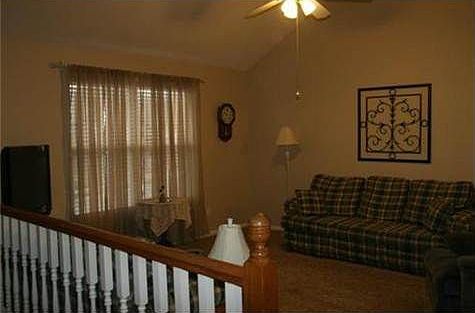5th image of 4000 Garland Ave