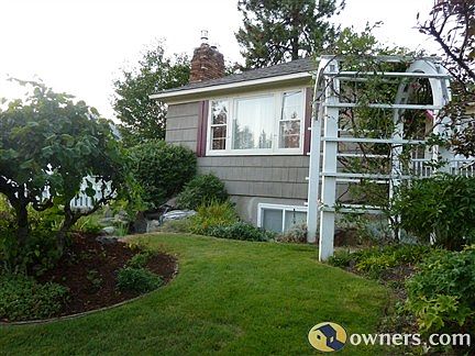 3rd image of 2738 W Lacrosse Ave
