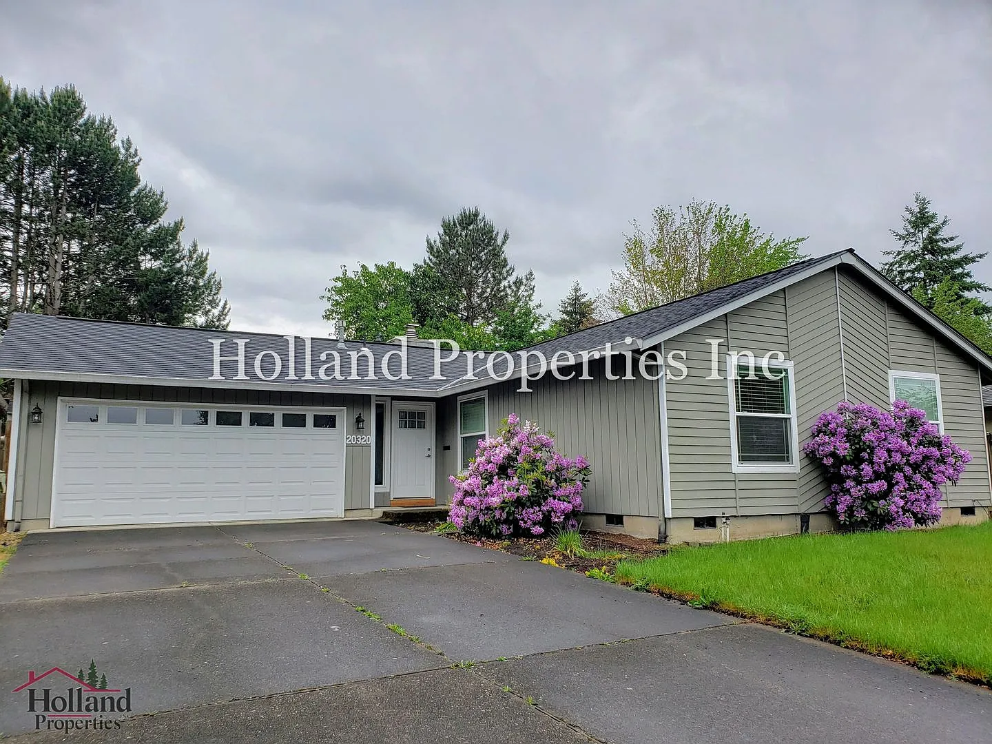 Beautiful single level 3 bedroom home in Aloha — Photo 2