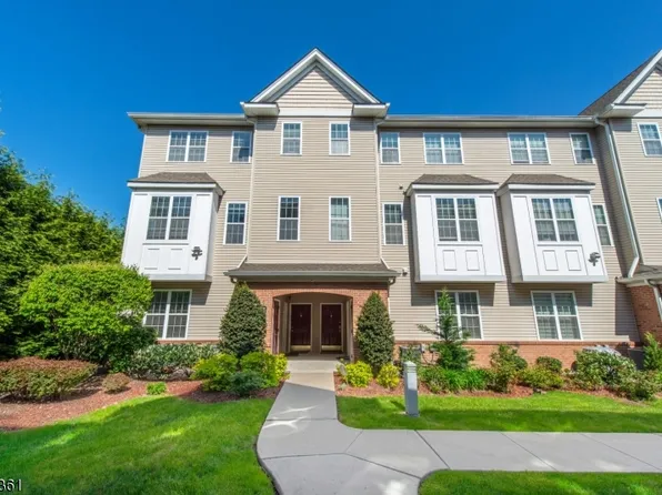 410 Howe Ave #9, Passaic City, NJ 07055