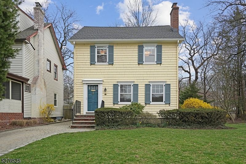 1st image of 284 Meeker St