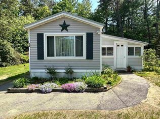 28 Hemlock Dr, Tamworth, NH 03886
