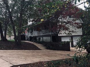 10120 Rolling Wind Dr, Soddy Daisy, TN 37379