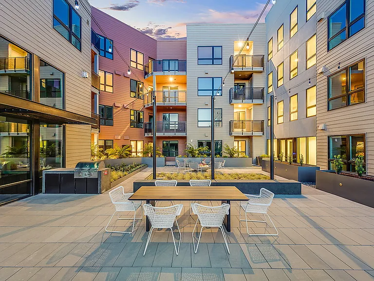 Maxwell Sunnyvale — Photo 36