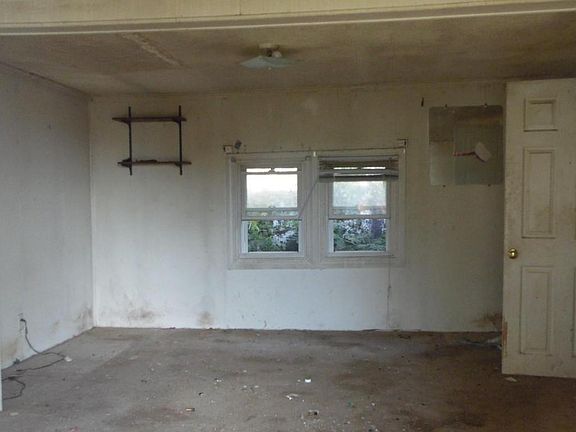 5th image of 1626 Hawthorne Ave
