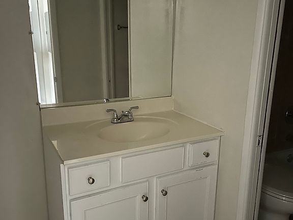 2nd image of 30 Briar St #4B