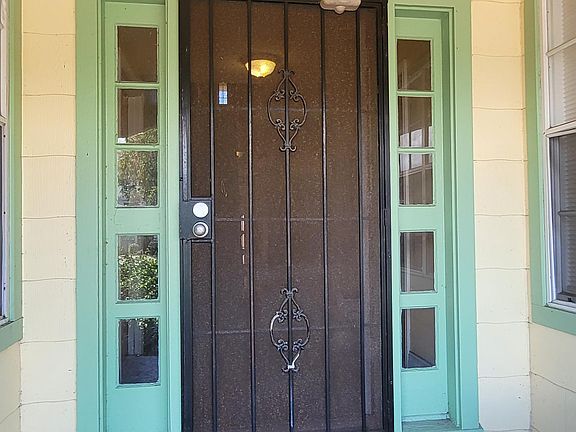 2nd image of 450 15th Ave N APT 2
