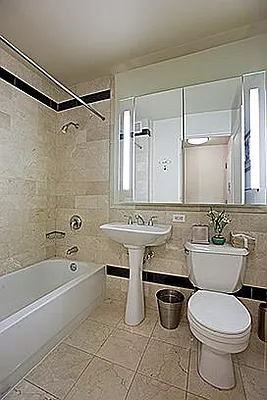 Rented by Azulay Group | media 48