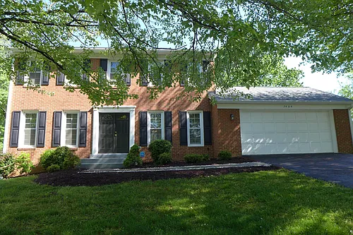 7404 Beverly Manor Dr Photo 1