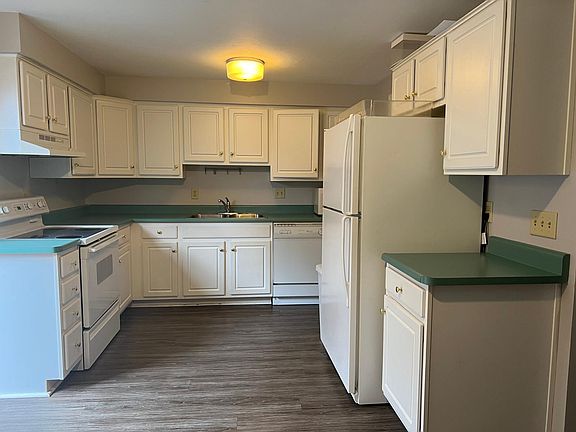 4th image of 747 Clareridge Ln
