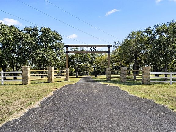 2nd image of 5005 Glen Rose Hwy