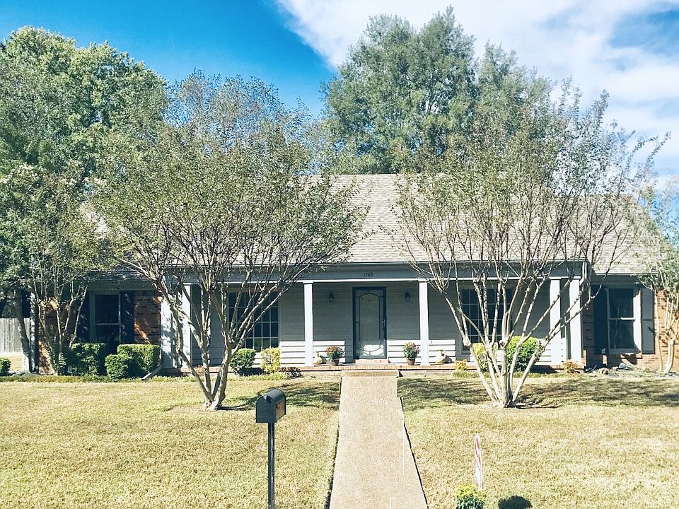 1st image of 1785 Greensprings Ln