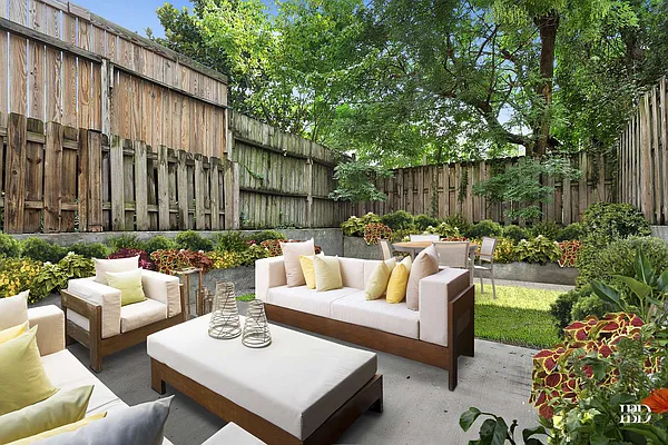 Rented by Compass | media 18