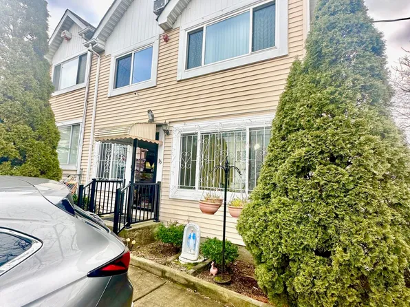 15 Tappen Ct, Staten Island, NY 10304