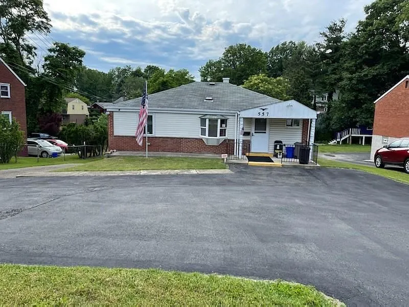 557 Beatty Rd photo 1