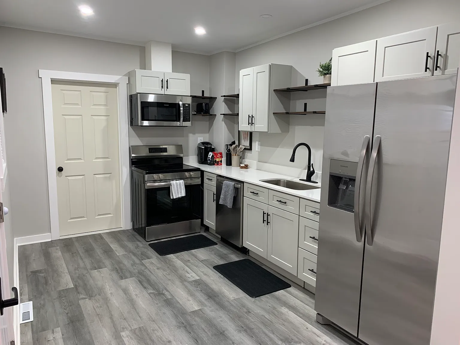23 Sauquoit St — Photo 1