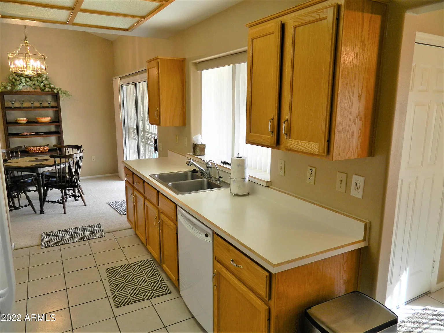 2 bed, 1.5 bath, 1308 sqft, $1,700 — Photo 4