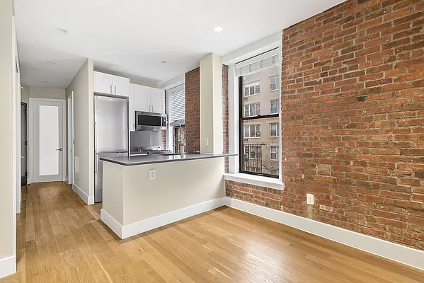 Rented by Cooper & Cooper Real Estate | media 13