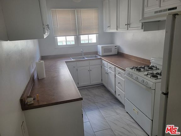 5th image of 8551 1/4 Holloway Dr