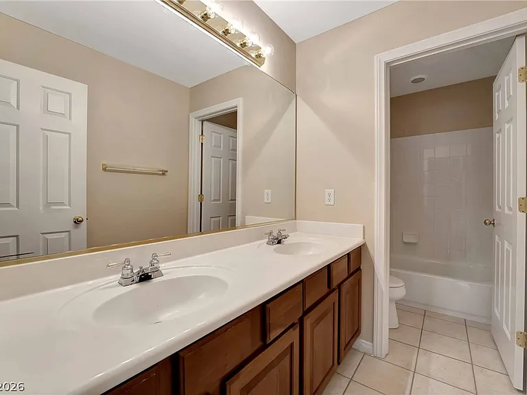 1417 Via Savona Dr — Photo 34