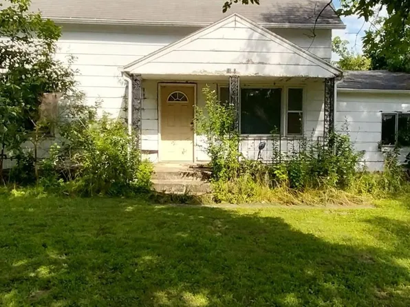 1010 N Tower Dr, Clinton, MO 64735