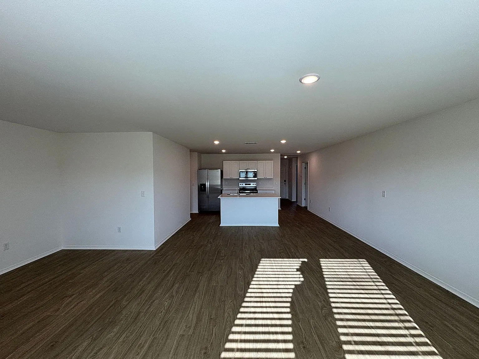 180 Preston — Photo 3