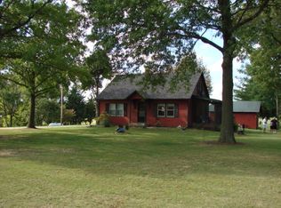 75 W Calvin Dr, Hartsburg, MO 65039